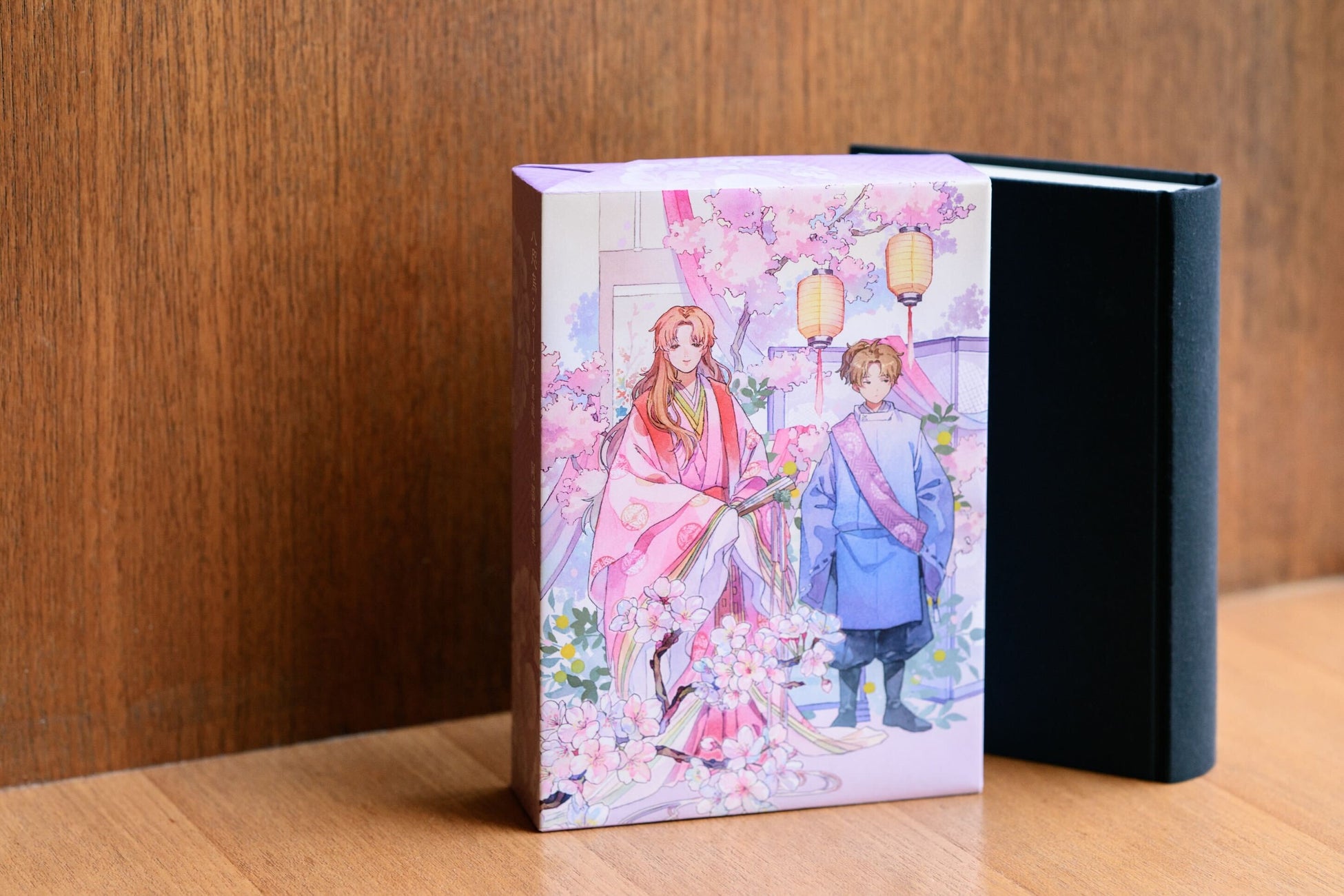 八咫烏シリーズ12冊 まとめ売り 累計260万部超『八咫烏シリーズ愛蔵版』予約開始、豪華特典付き | 公募